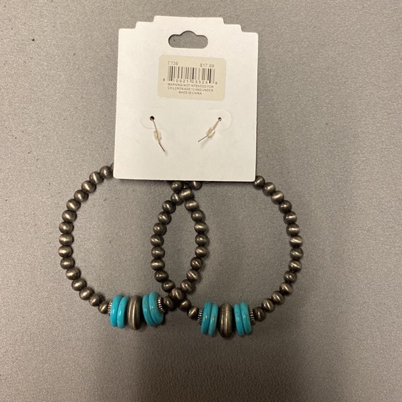 Navajo turquoise hoop earrings - Picture 2 of 2